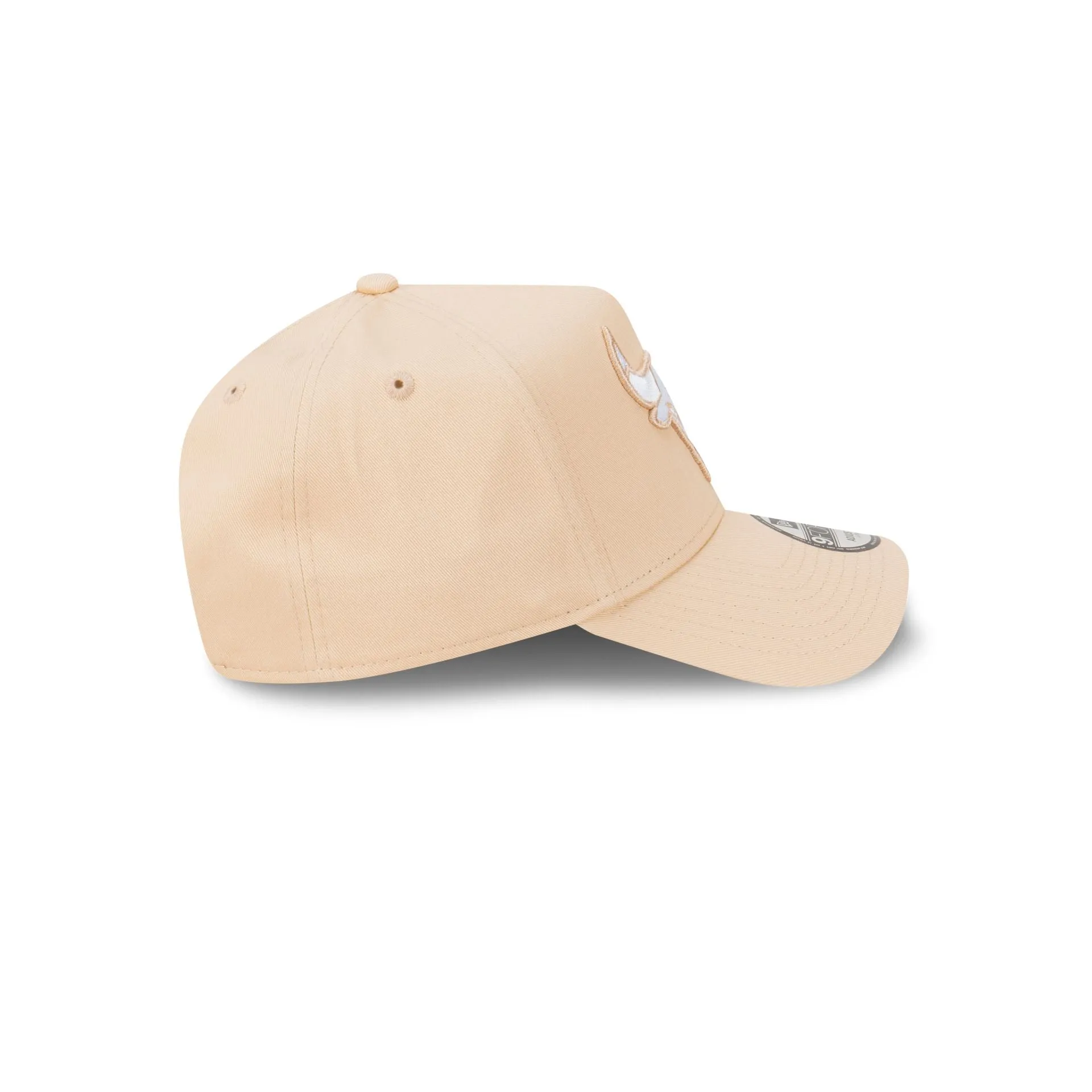 Chicago Bulls Seasonal Oatmilk 9FORTY A-Frame Snapback