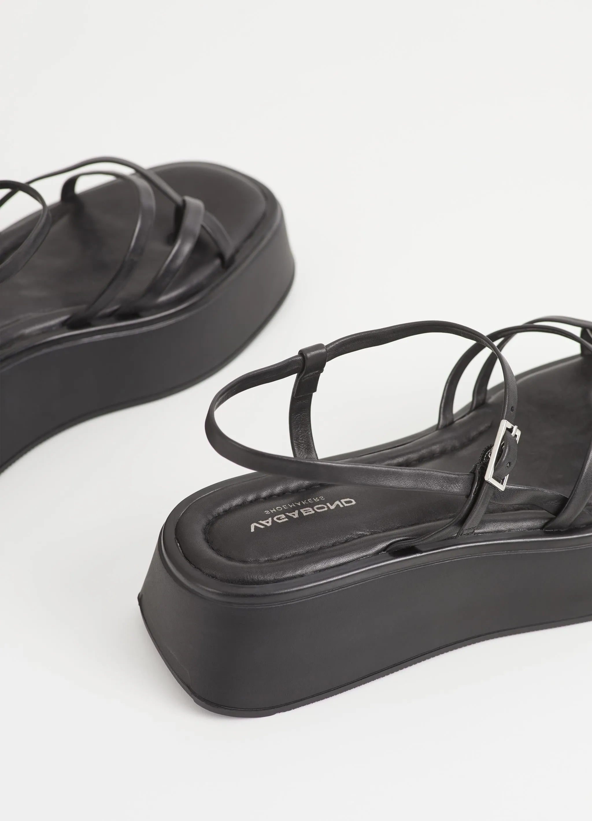 Courtney Sandals Black