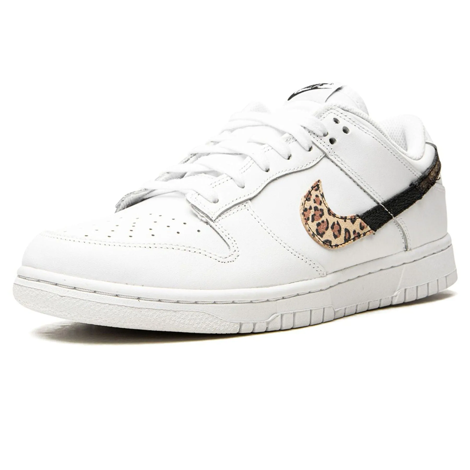 Nike Dunk Low SE Wmns 'Primal White'