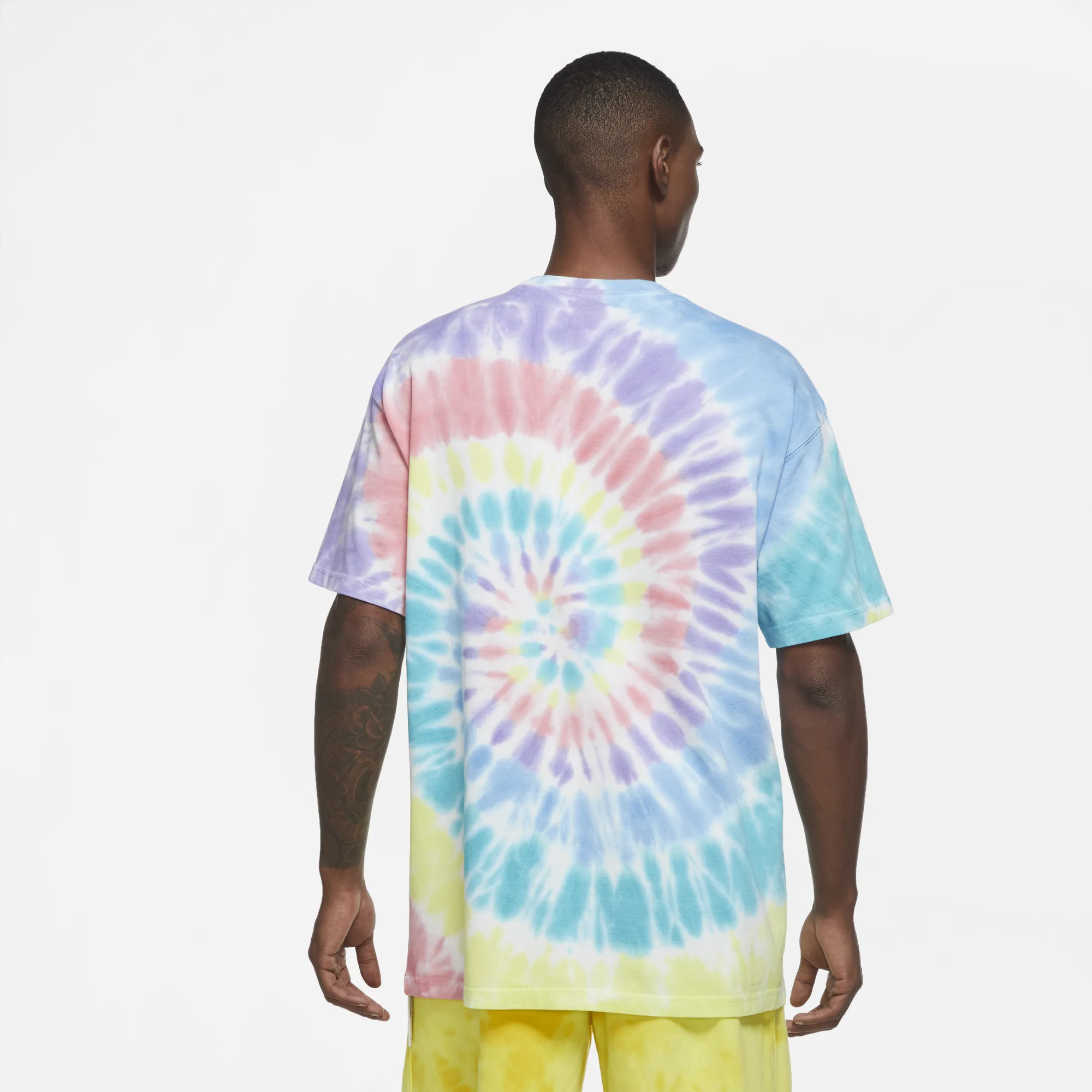Nike Men "Peace, Love, Basketball" T-Shirt