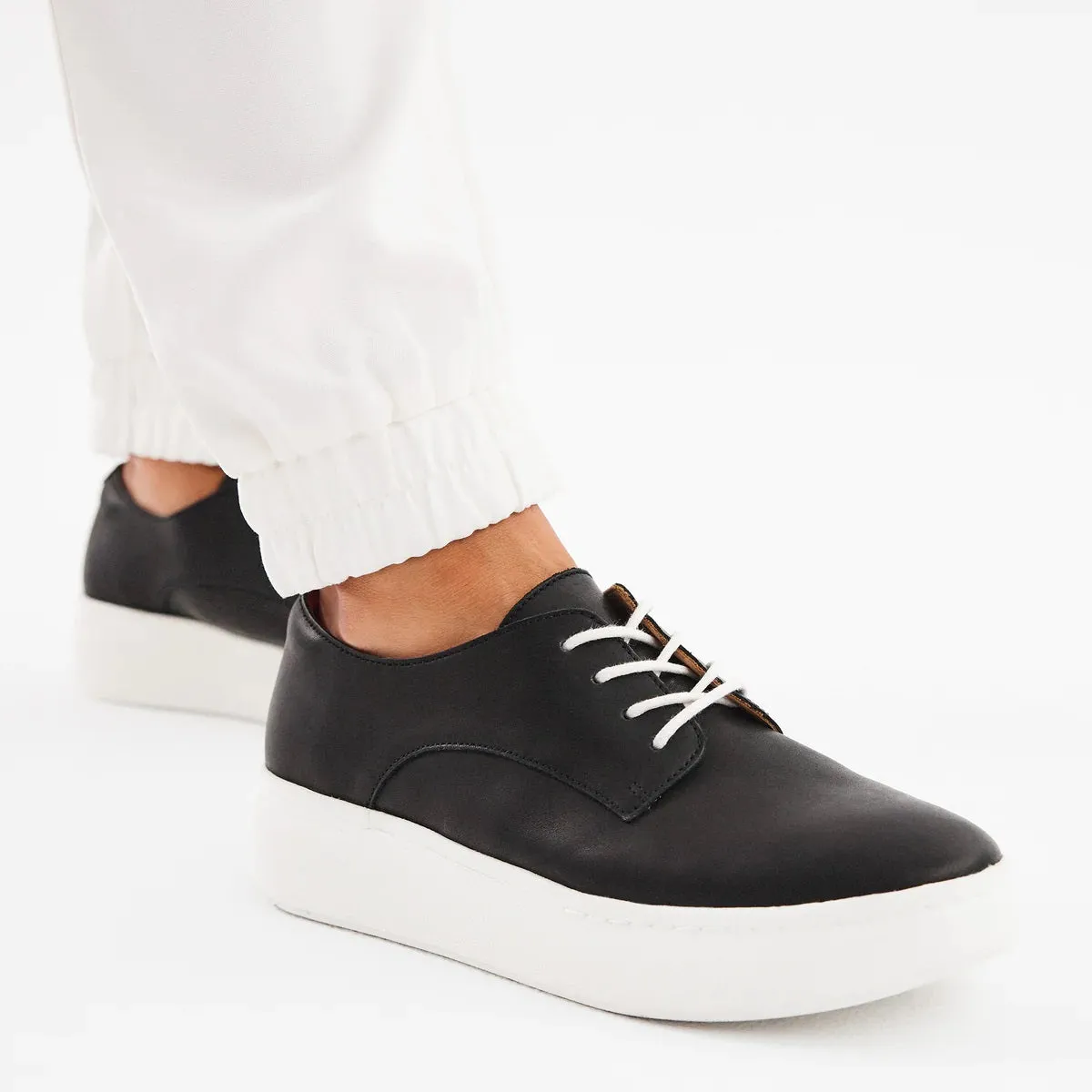 Rollie Derby City Sneaker